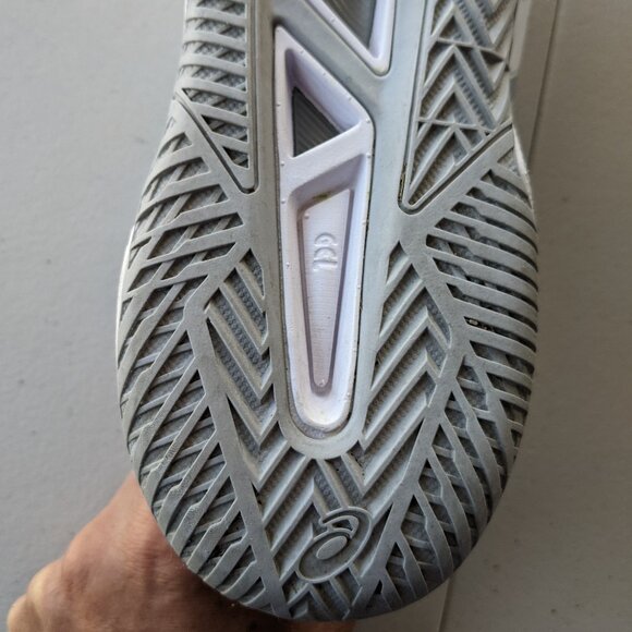 Asics Men's Gel sneakers, like new, only worn once, removeable insoles - Picture 8 of 13